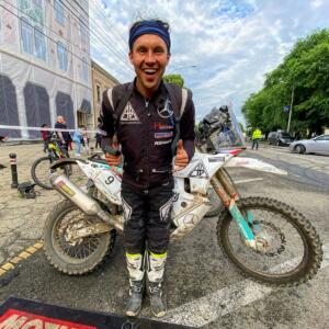 Libor se stal prvním freestyle motocrossařem, který jel Dakar